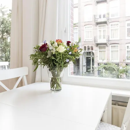 Old / New Pijp أمستردام